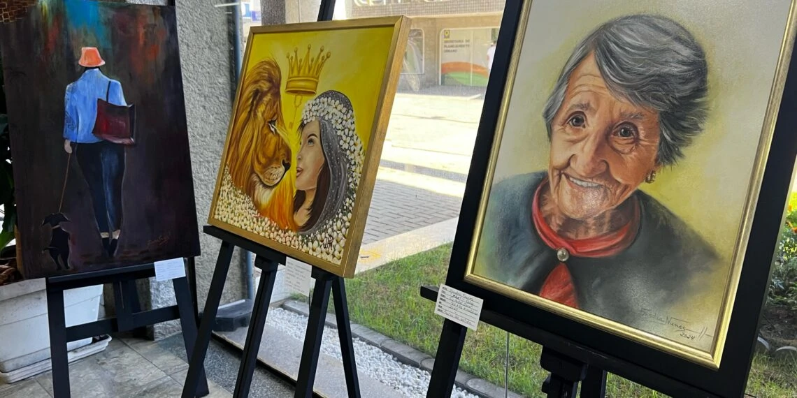 Exposição coletiva “Artistas de Camboriú - Homenagem às Mulheres”
