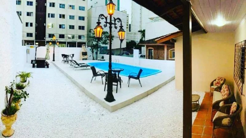 Estabelecimentos